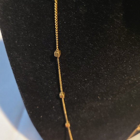 Hallmark Accents Necklace Gold delicate Cube station Choker 3 - Picture 4 of 5